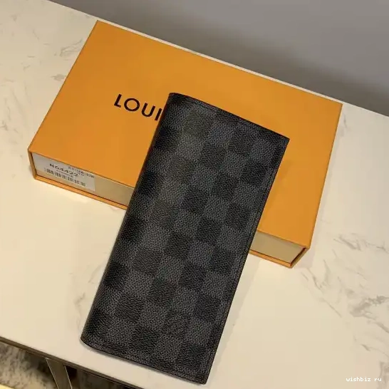 WIS LOUIS ALEXANDRE WALLET VUITTON 0624